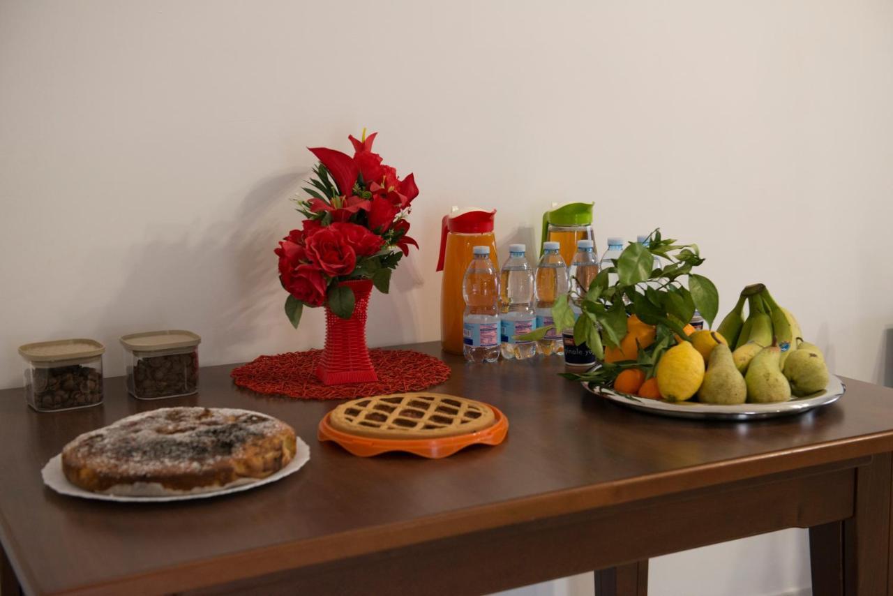 פסטום Villa Miriade B&B מראה חיצוני תמונה