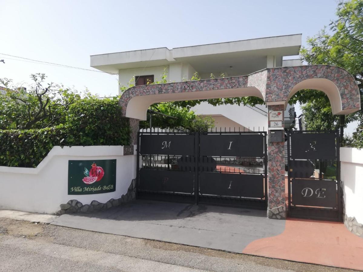 פסטום Villa Miriade B&B מראה חיצוני תמונה