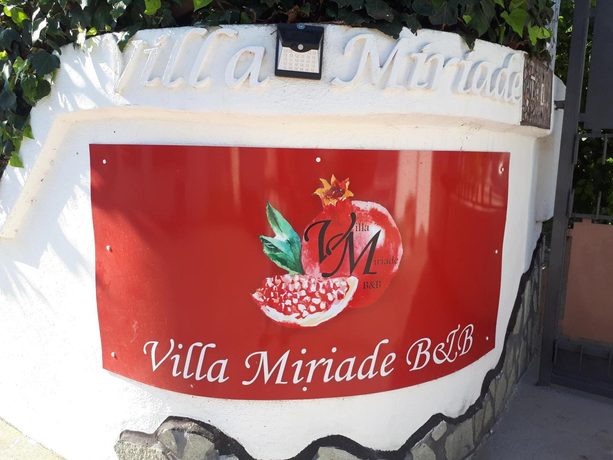 פסטום Villa Miriade B&B מראה חיצוני תמונה