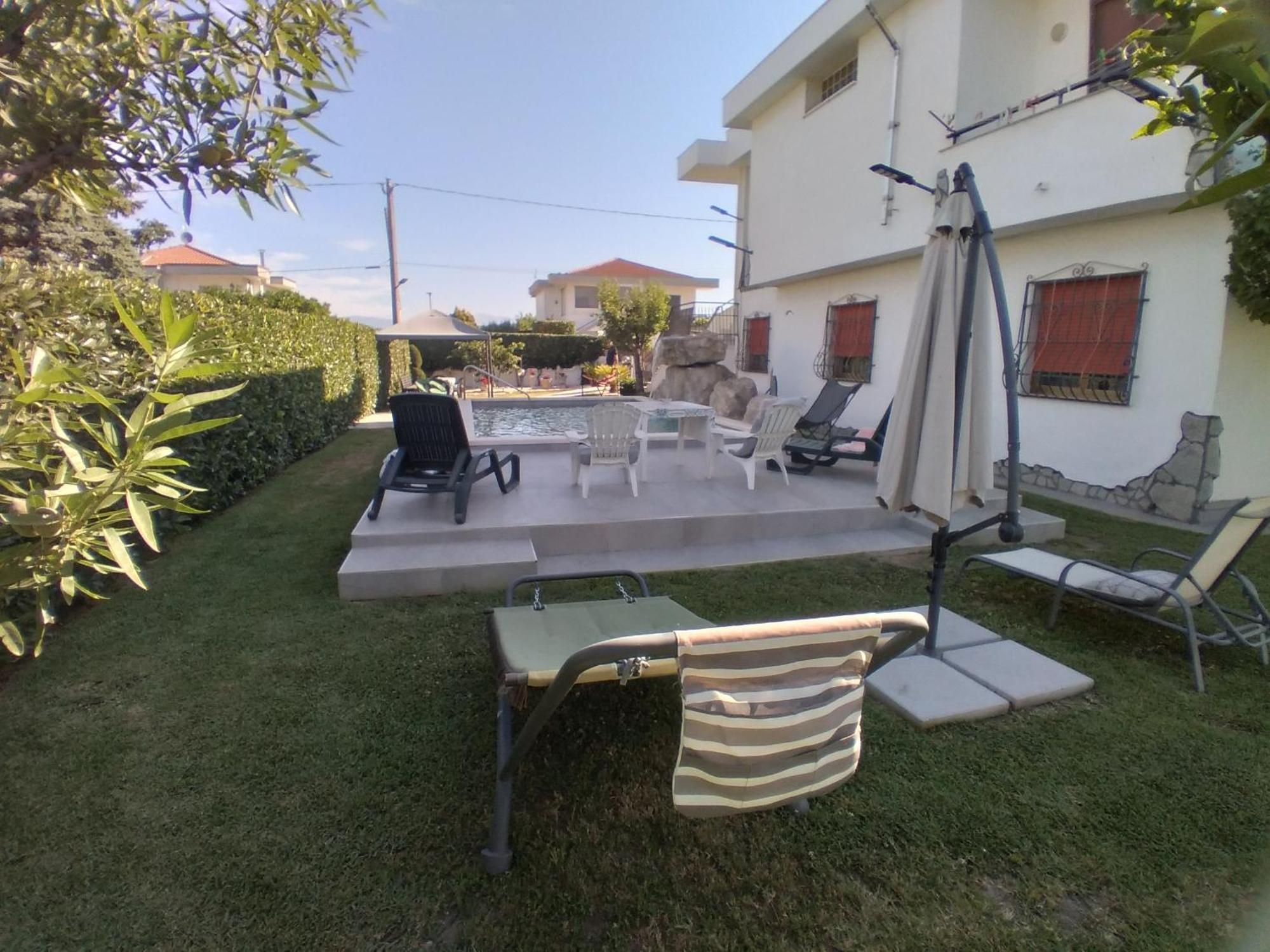 פסטום Villa Miriade B&B מראה חיצוני תמונה
