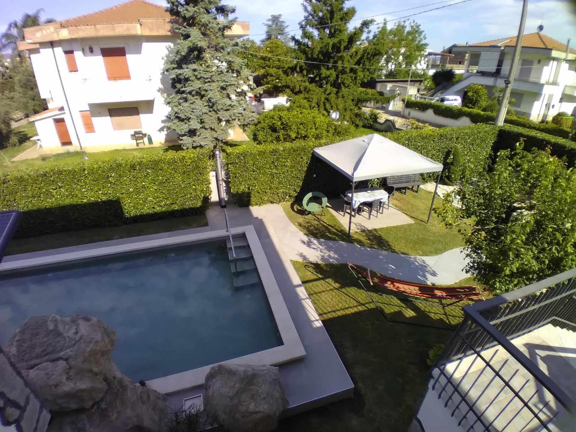 פסטום Villa Miriade B&B מראה חיצוני תמונה